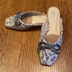 Guilhermina snakeskin embossed/printed black and white ballet mules